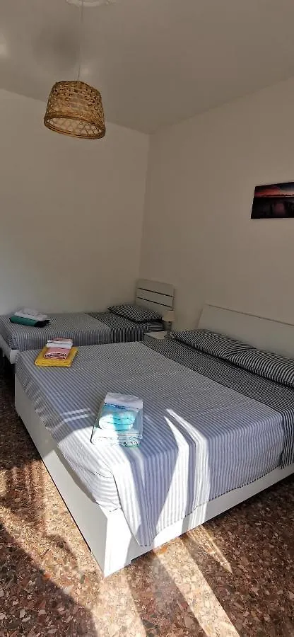 Nuovo Appartamento In Residenza Villa Fiorenza Noli