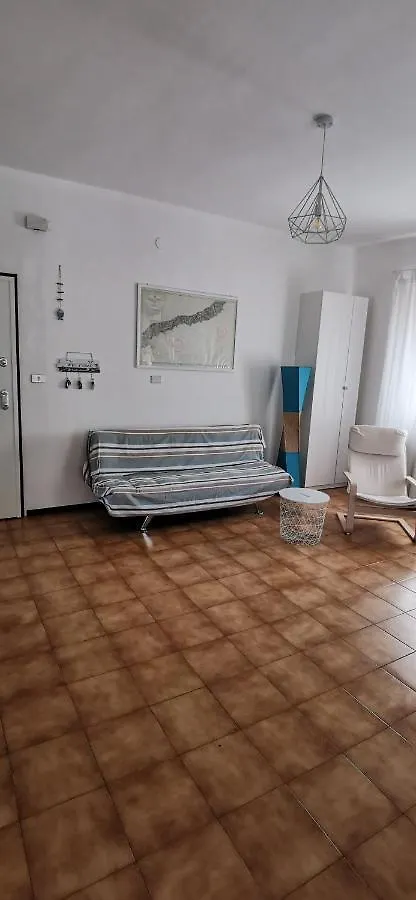 Apartment Nuovo Appartamento In Residenza Villa Fiorenza Noli Italy