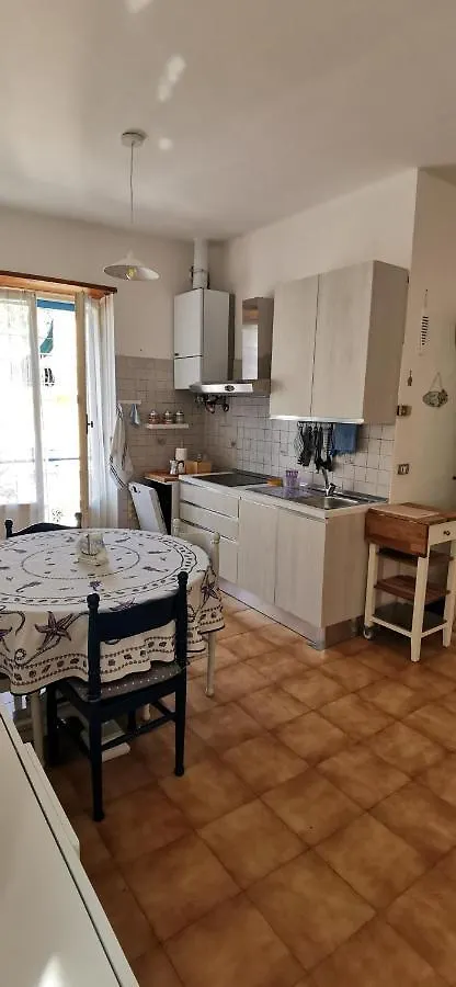 Nuovo Appartamento In Residenza Villa Fiorenza Noli Italy