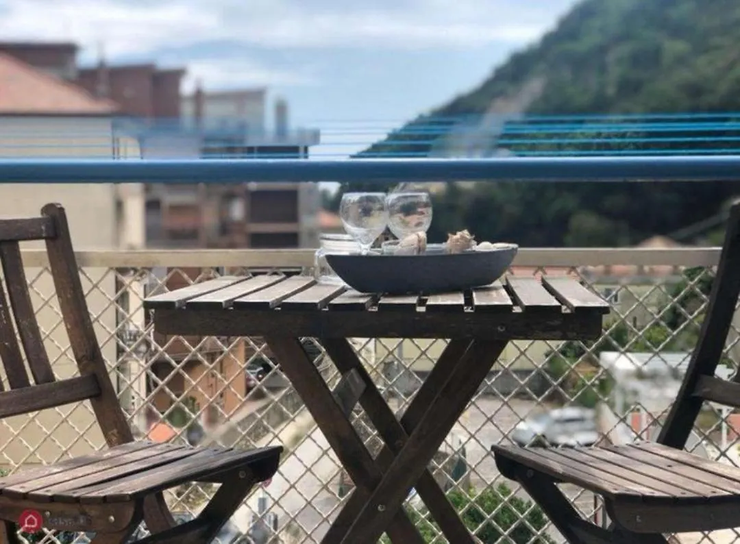Nuovo Appartamento In Residenza Villa Fiorenza Noli